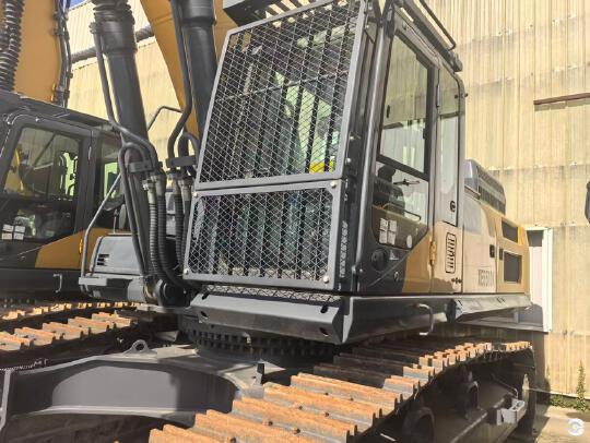 徐工XE550DK履带式挖掘机