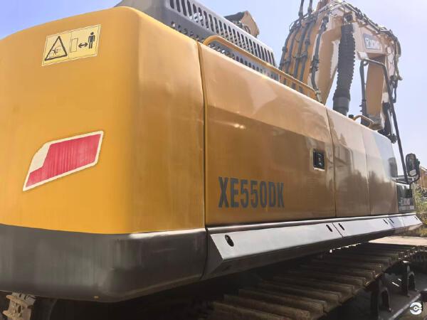 徐工XE550DK履带式挖掘机