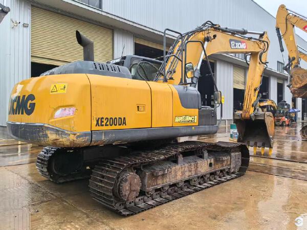 徐工XE200DA履带式挖掘机