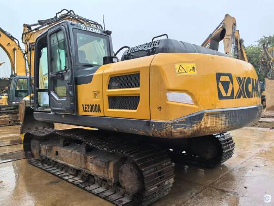 徐工XE200DA履带式挖掘机