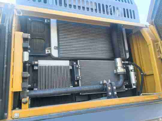 徐工XE550DK履带式挖掘机