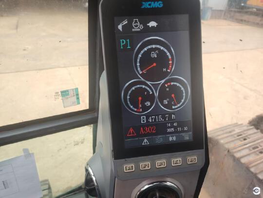 徐工XE200DA履带式挖掘机