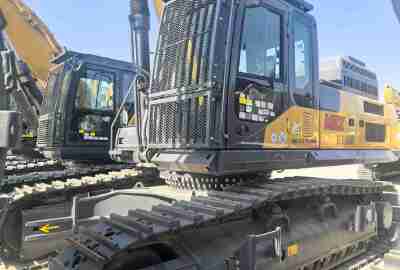 徐工XE550DK履带式挖掘机