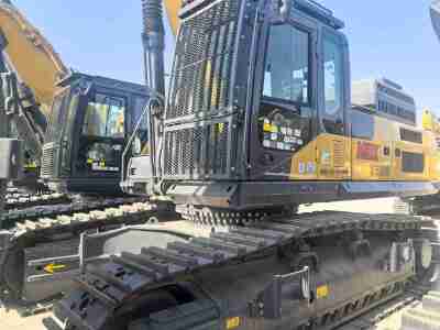 徐工XE550DK履带式挖掘机