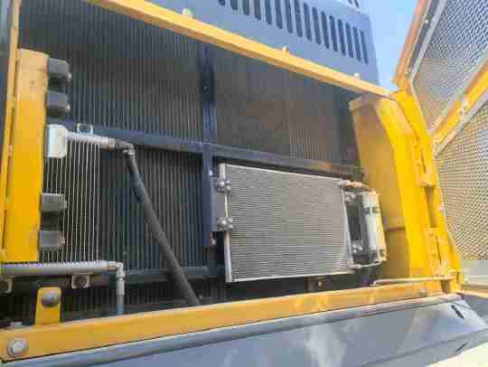 徐工XE550DK履带式挖掘机