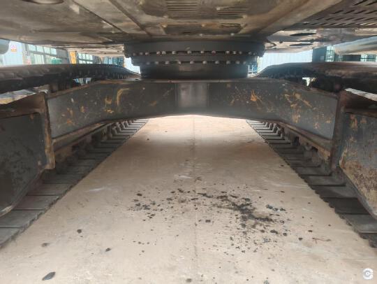 徐工XE200DA履带式挖掘机