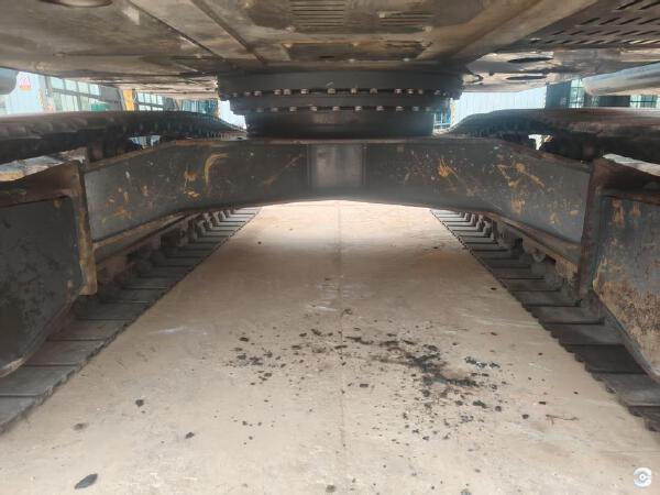 徐工XE200DA履带式挖掘机