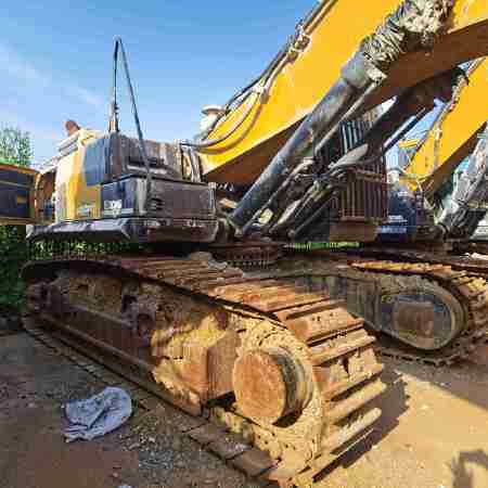 徐工XE550DK履带式挖掘机