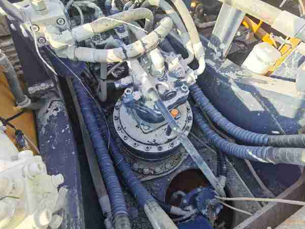 徐工XE550DK履带式挖掘机