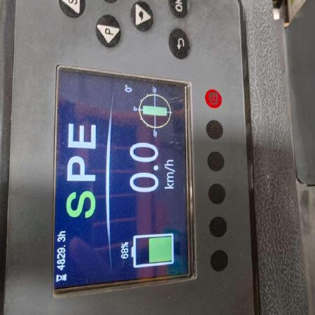 徐工XCB-L25电动平衡重叉车