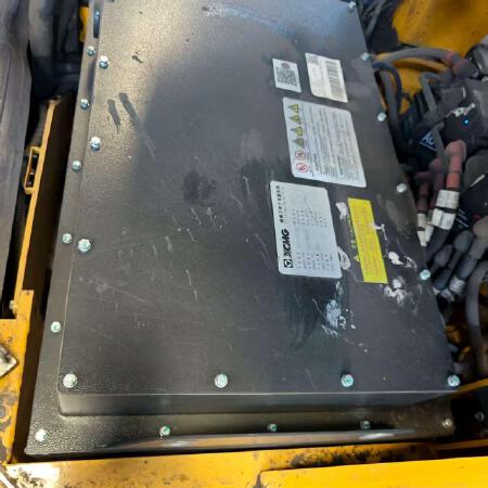 徐工XCB-L35电动平衡重叉车3.5吨电动叉车