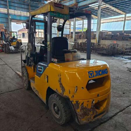 徐工XCB-L35电动平衡重叉车3.5吨电动叉车