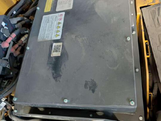 徐工XCB-L35電動平衡重叉車3.5噸電動叉車