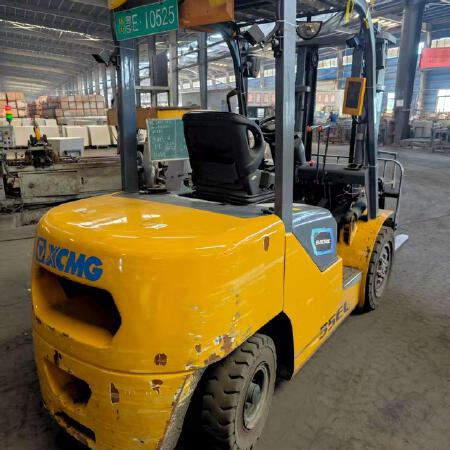 徐工XCB-L35电动平衡重叉车3.5吨电动叉车