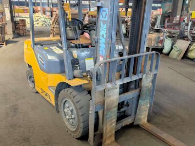 徐工XCB-L35電動平衡重叉車3.5噸電動叉車