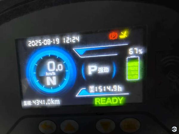 徐工XVB30-EL6-C電動平衡重叉車