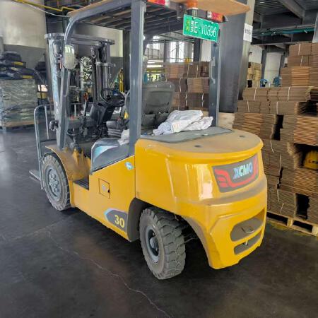 徐工XVB30-EL6-C电动平衡重叉车