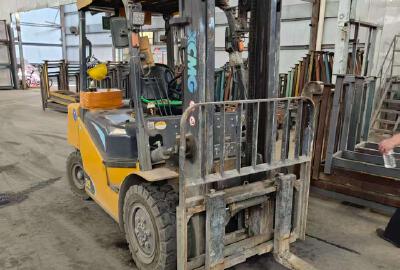 徐工XVB35-EL6-C電動平衡重叉車