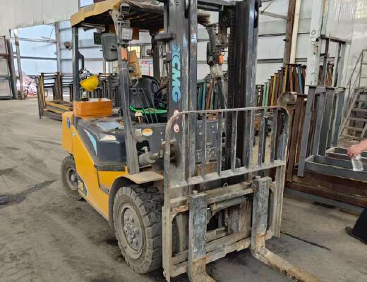 徐工XVB35-EL6-C电动平衡重叉车