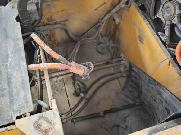 徐工XCB-L30電動(dòng)平衡重叉車