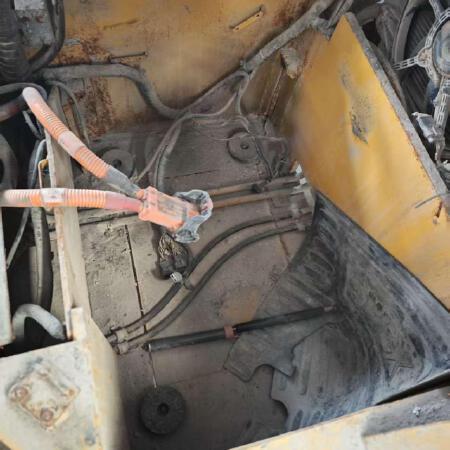 徐工XCB-L30电动平衡重叉车