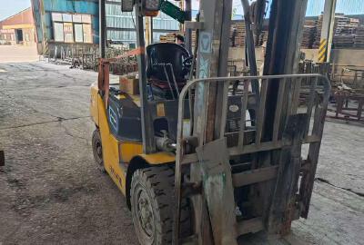 徐工XCB-L35電動平衡重叉車3.5噸電動叉車