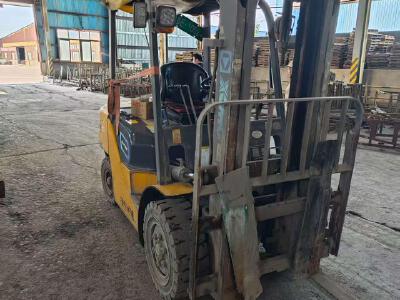 徐工XCB-L35電動(dòng)平衡重叉車(chē)3.5噸電動(dòng)叉車(chē)