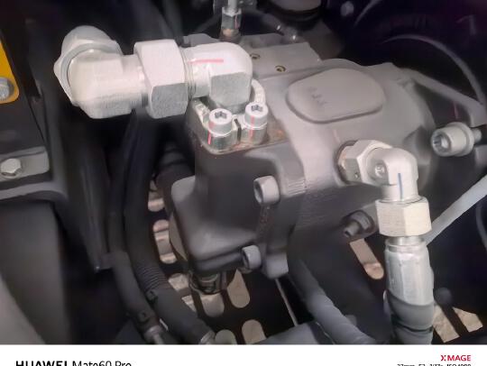 徐工XE60GA履带式挖掘机