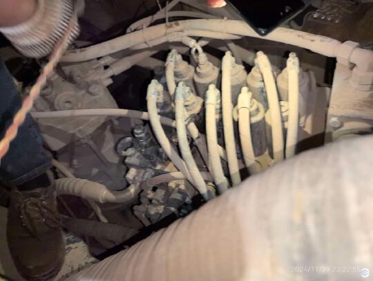 徐工XE270DK履带式挖掘机