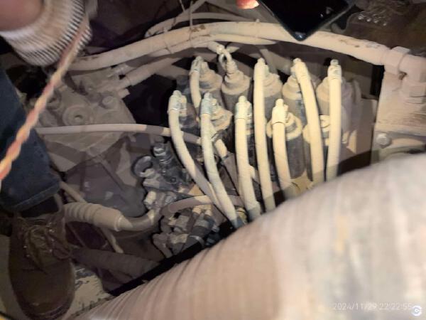 徐工XE270DK履带式挖掘机