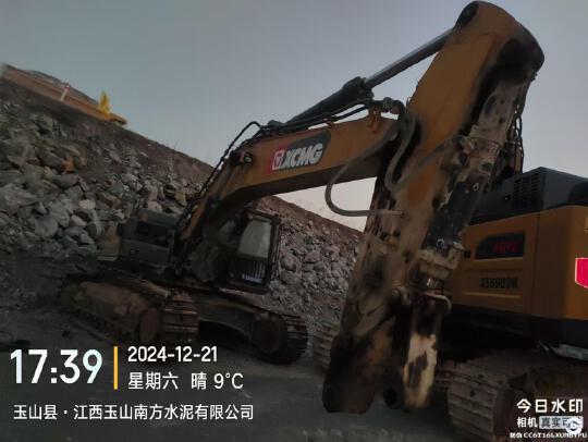 徐工XE500DK履带式挖掘机