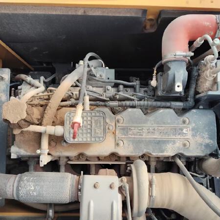 徐工XE270DK履带式挖掘机