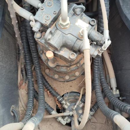 徐工XE270DK履带式挖掘机