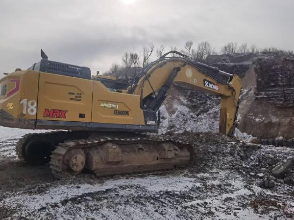 徐工XE600DK MAX履带式挖掘机