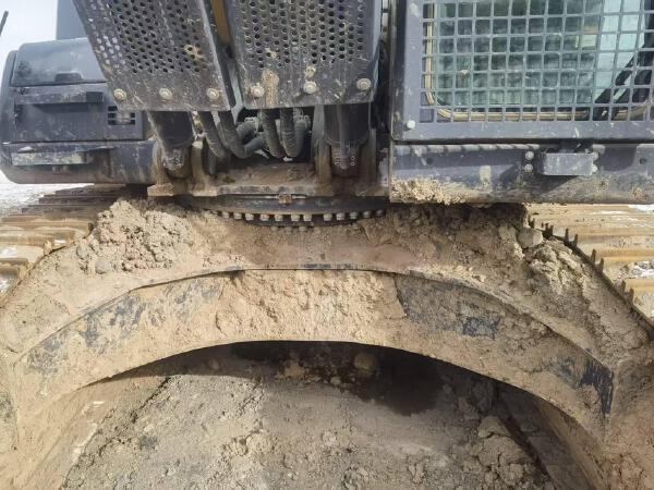 徐工XE600DK MAX履带式挖掘机