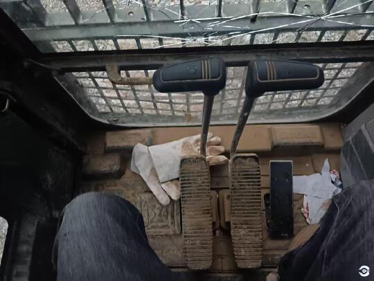 徐工XE400DK履带式挖掘机