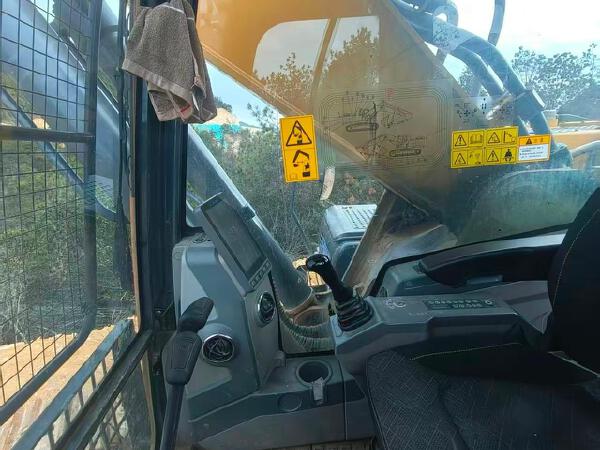 徐工XE380DK履带式挖掘机