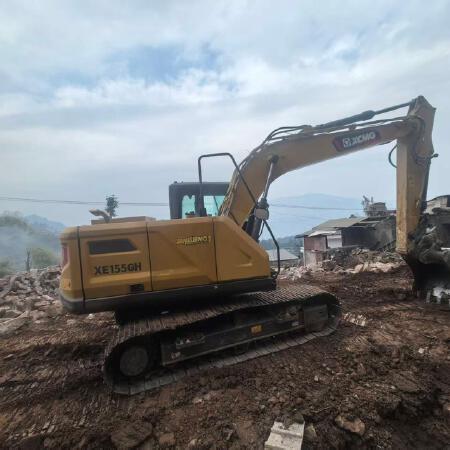 徐工XE135G履带式挖掘机