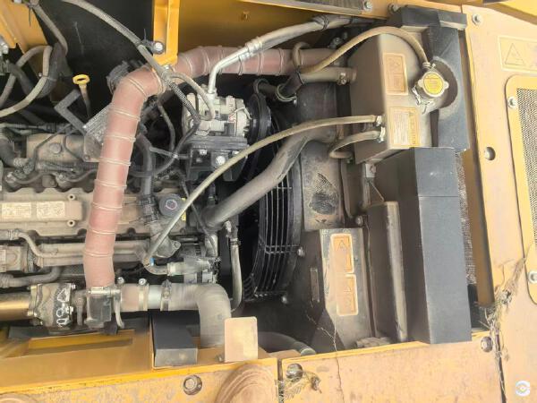 徐工XE135G履带式挖掘机