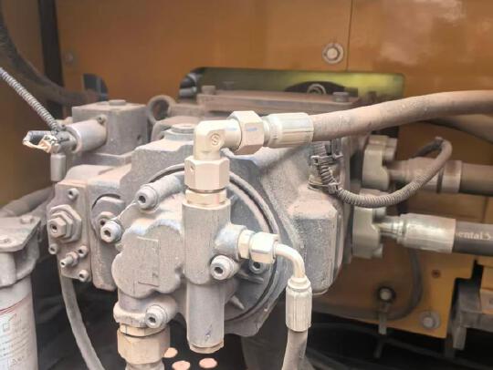 徐工XE135G履带式挖掘机