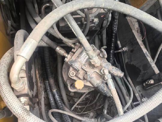 徐工XE135G履带式挖掘机