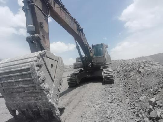 徐工XE500DK履带式挖掘机