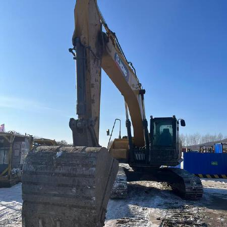 徐工XE245GH履带式挖掘机