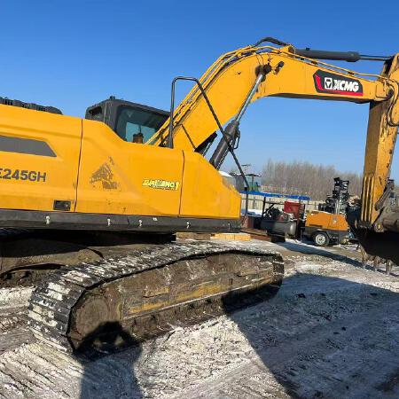 徐工XE245GH履带式挖掘机