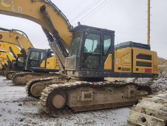 徐工XE600DKMAX履带式挖掘机