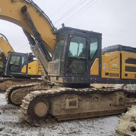 徐工XE600DKMAX履带式挖掘机