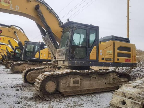 徐工XE600DKMAX履带式挖掘机