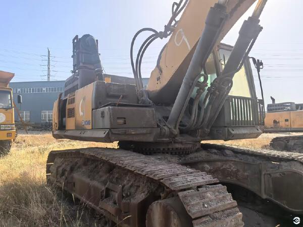 徐工XE470D履带式挖掘机