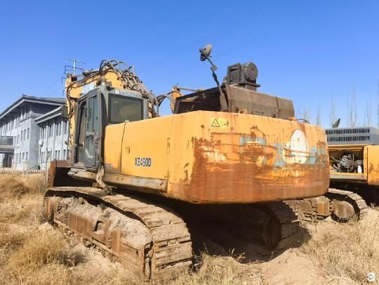 徐工XE470D履带式挖掘机