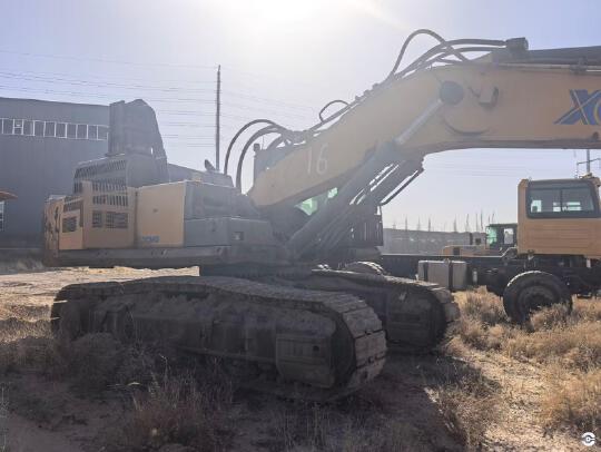 徐工XE470D履带式挖掘机